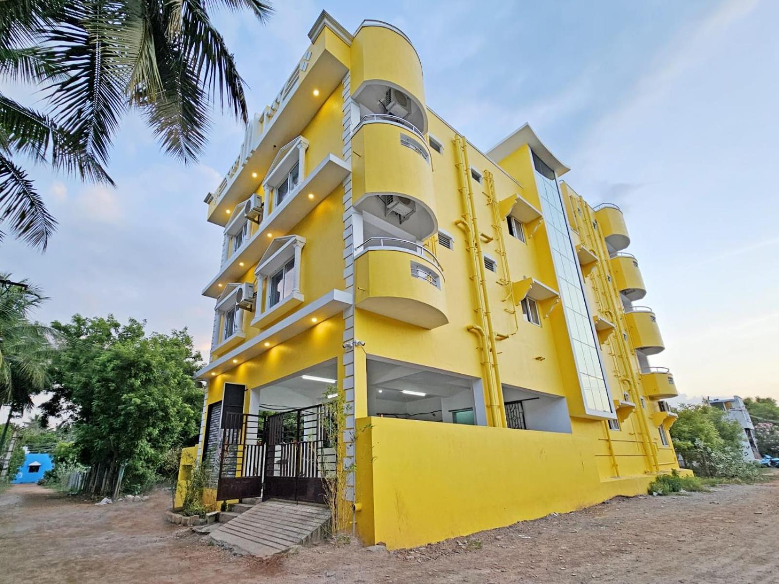 Villa Auro Galaxy Puducherry Exterior foto